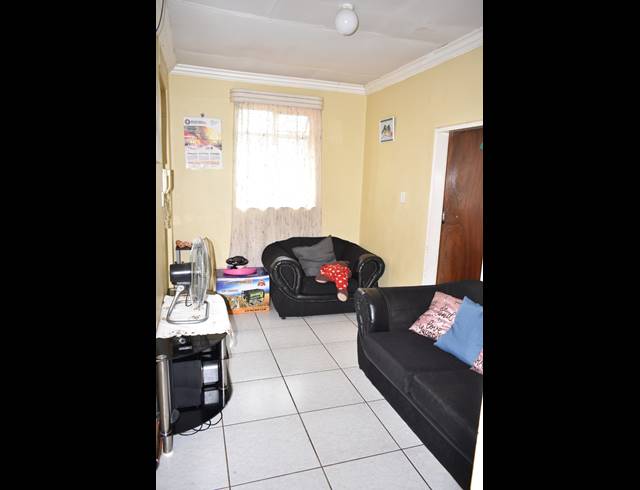 4 BEDROOM APARTMENT FOR SALE IN SUNNYSIDE